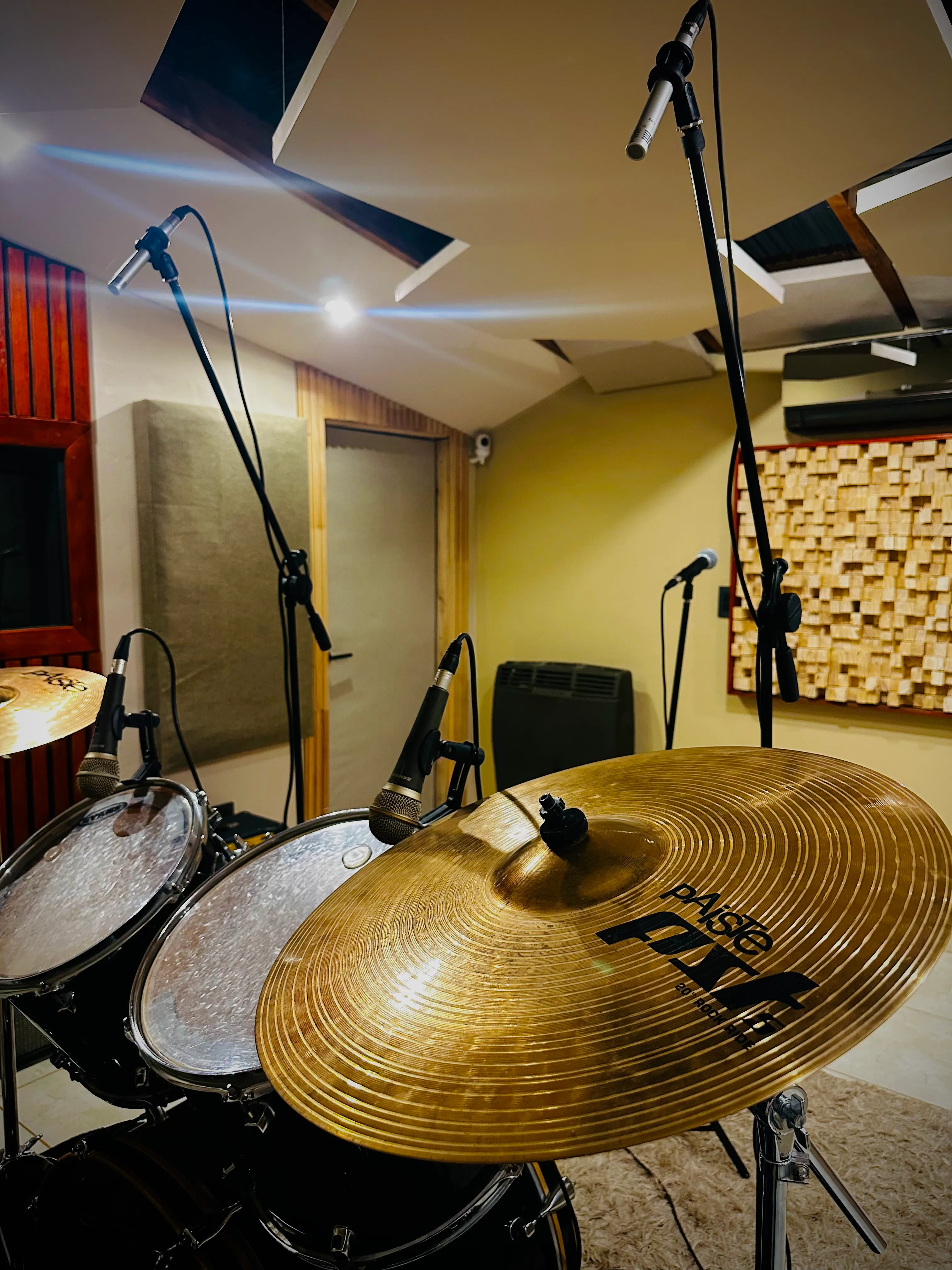 Primer plano de platillo Paiste